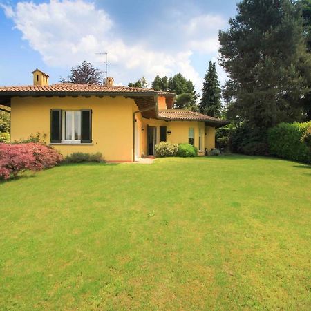 Villa Signorile Vicino Al Lago MaggioreTaino エクステリア 写真